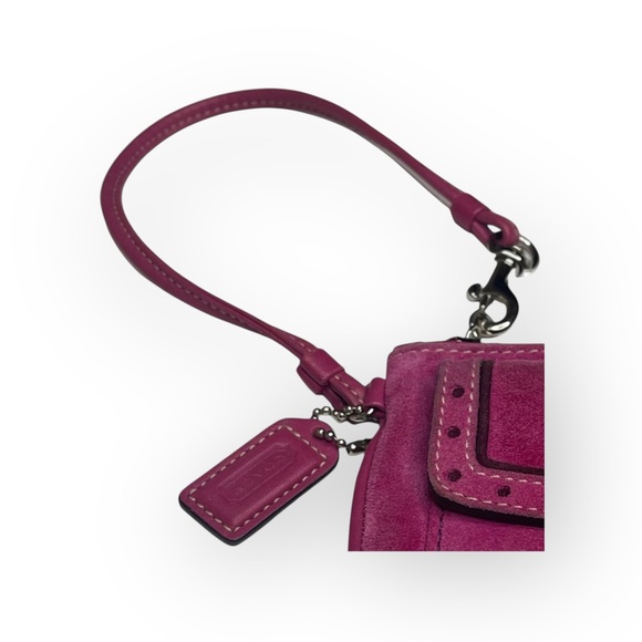 Vintage 90’s: Coach ❃ Suede Turnlock Wristlet Bag ❃ Magenta + Silver Hardware ❃ - Picture 9 of 16